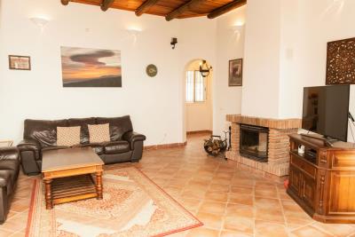 Forsalestunningcountryvillawithopenseaviews-BlueCeeRealEstate56