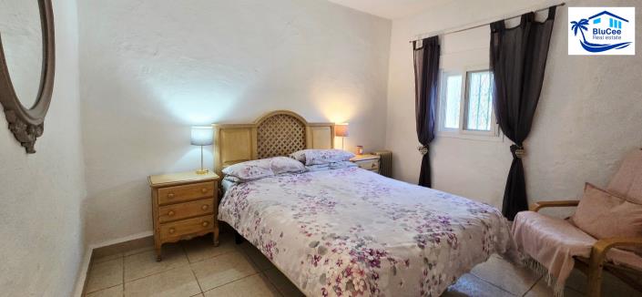 Image No.21-3 Bed Country House for sale