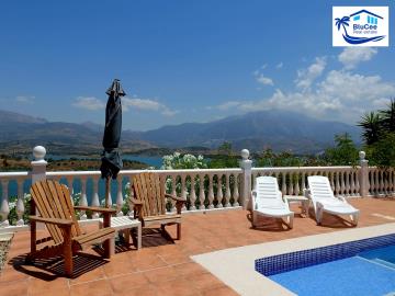 For-Sale-Lake-View-Property-Lake-Viuela--3-