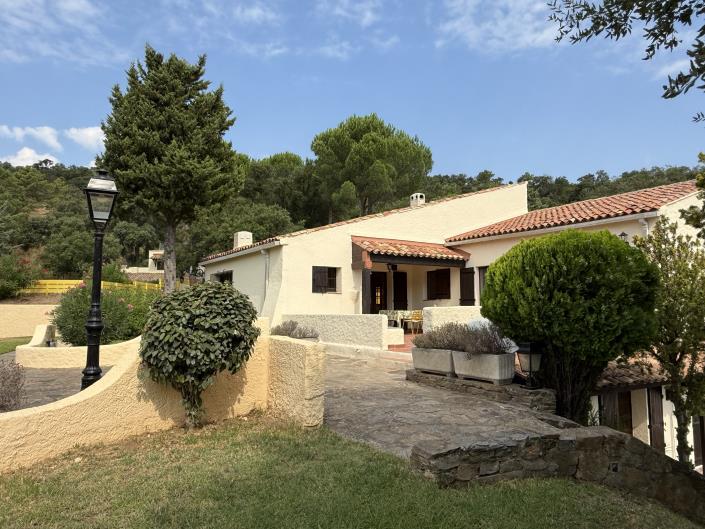 Image No.3-6 Bed Country House for sale