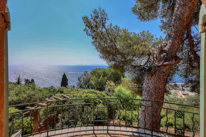 Image No.9-5 Bed Villa for sale