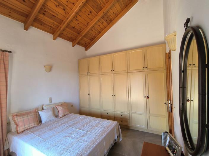 Image No.10-2 Bed Villa for sale