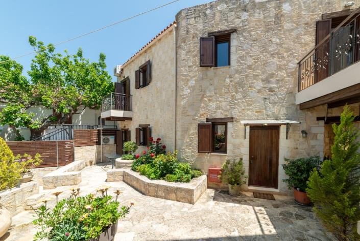 Image No.25-2 Bed Villa for sale