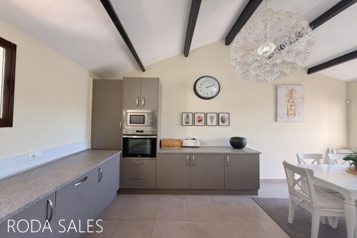 Image No.15-4 Bed Villa / Detached for sale