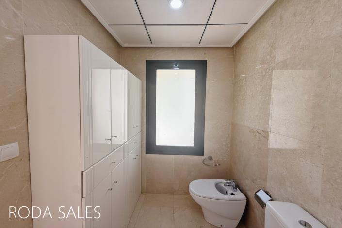 Image No.7-2 Bed Townhouse for sale