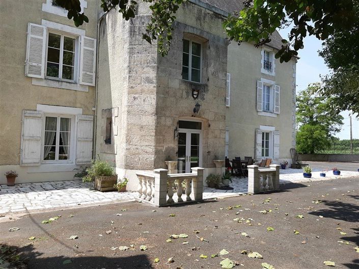 Image No.2-9 Bed Chateaux for sale