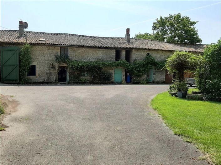 Image No.27-9 Bed Chateaux for sale