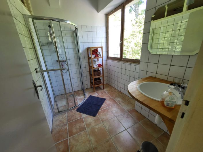 Image No.15-6 Bed House for sale