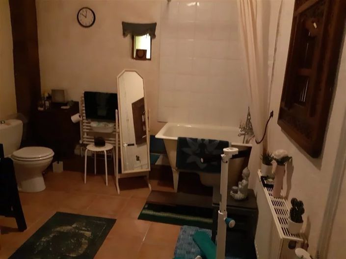 Image No.12-5 Bed House for sale
