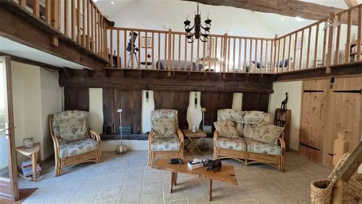 Image No.25-2 Bed House for sale