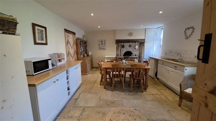 Image No.7-2 Bed House for sale