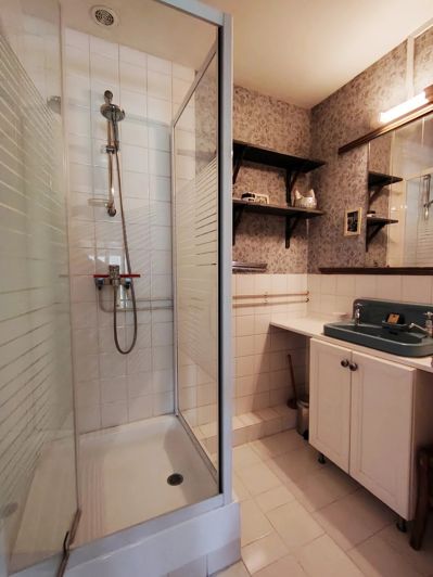 Image No.28-3 Bed House for sale