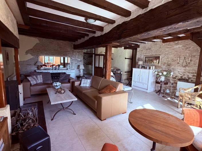 Image No.4-2 Bed House for sale
