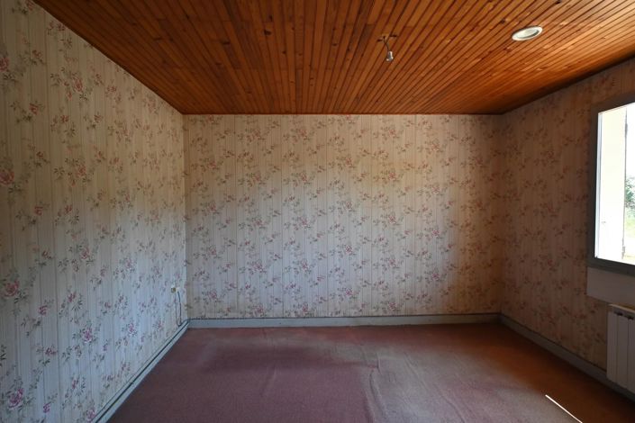 Image No.12-1 Bed House for sale