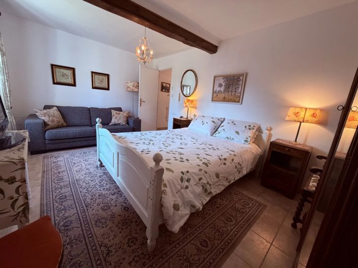 Image No.20-4 Bed House for sale