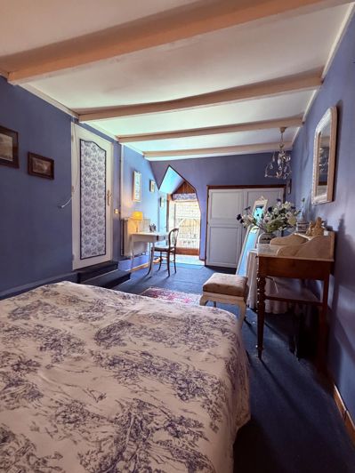 Image No.24-4 Bed House for sale