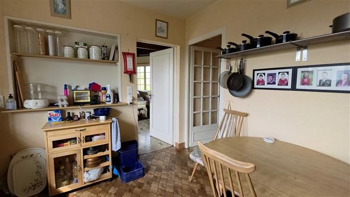 Image No.6-5 Bed House for sale