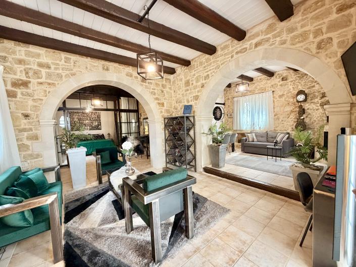 Image No.3-1 Bed House for sale