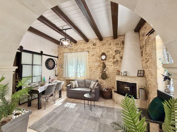 Image No.9-1 Bed House for sale