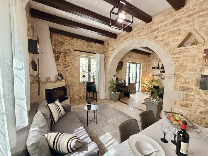 Image No.11-1 Bed House for sale