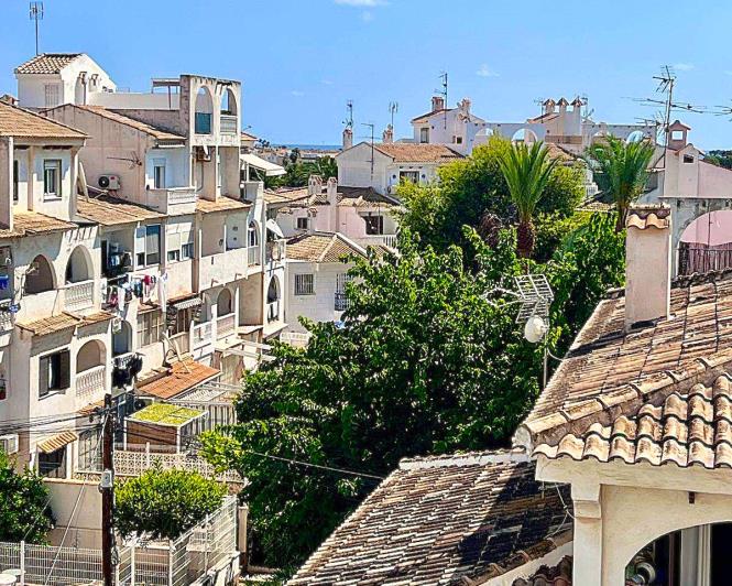 Image No.5-3 Bed Townhouse for sale