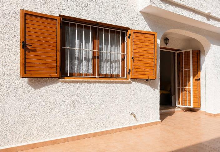 Image No.9-3 Bed Semi-Detached for sale