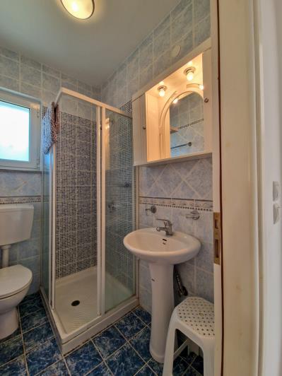 Image No.30-2 Bed House for sale