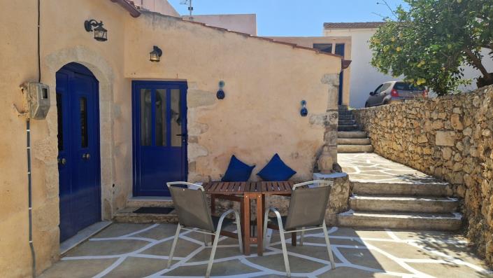 Image No.2-2 Bed Village House for sale