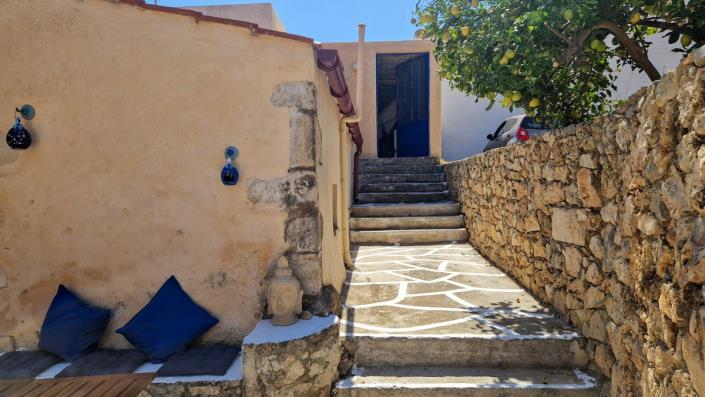 Image No.3-2 Bed Village House for sale