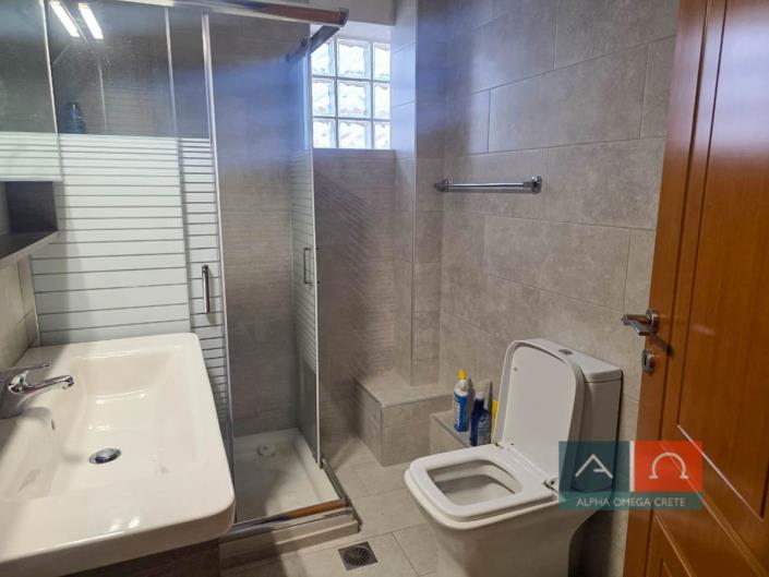 Image No.16-2 Bed Semi-Detached for sale