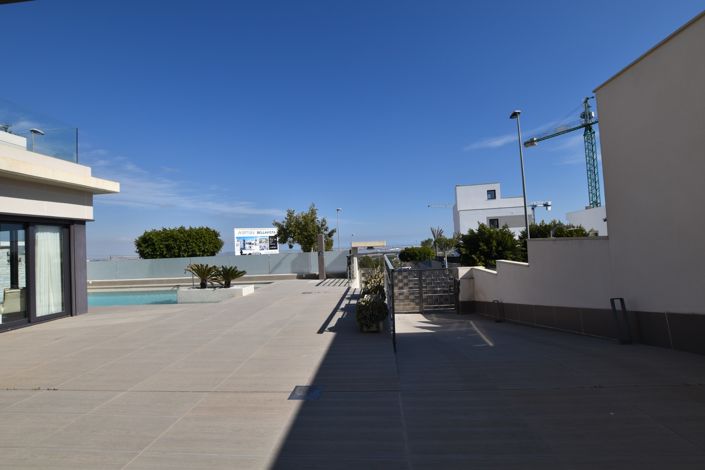 Image No.15-5 Bed Villa for sale