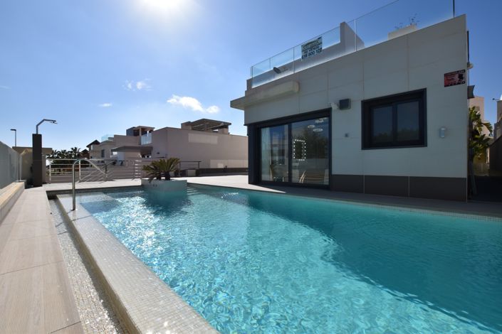 Image No.7-5 Bed Villa for sale