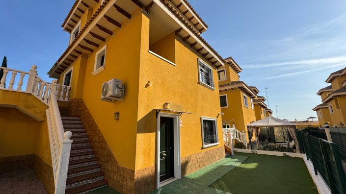 Image No.12-3 Bed Villa for sale