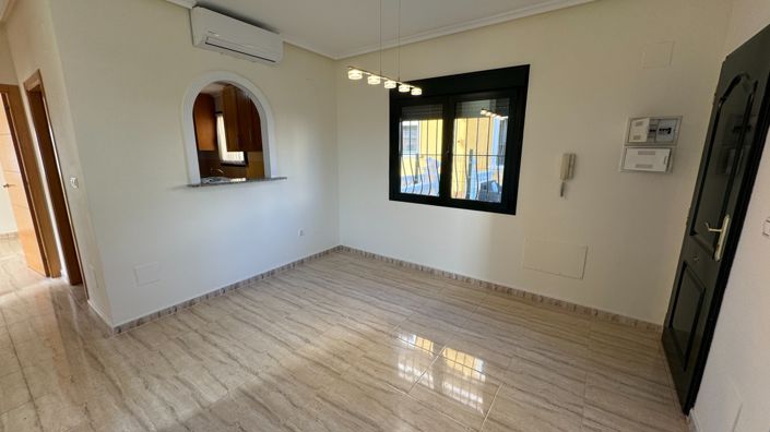 Image No.18-3 Bed Villa for sale