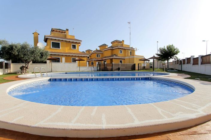 Image No.2-3 Bed Villa for sale