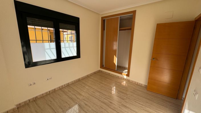Image No.21-3 Bed Villa for sale