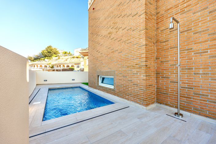 Image No.4-Villa de 4 chambres à vendre à Alicante