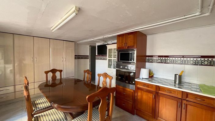Image No.11-4 Bed Townhouse for sale