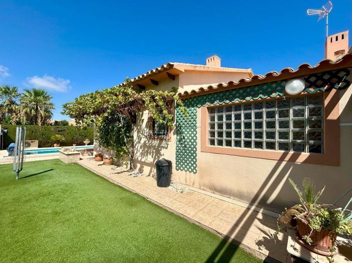 Image No.13-3 Bed Villa for sale