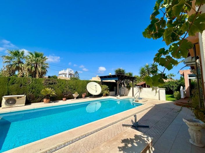 Image No.7-3 Bed Villa for sale