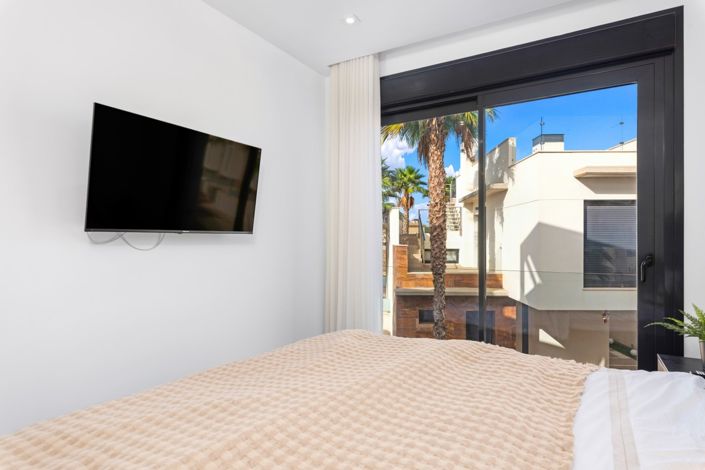 Image No.21-Villa de 5 chambres à vendre à Cabo Roig