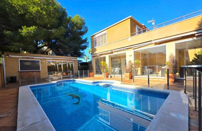 Image No.32-5 Bed Villa for sale