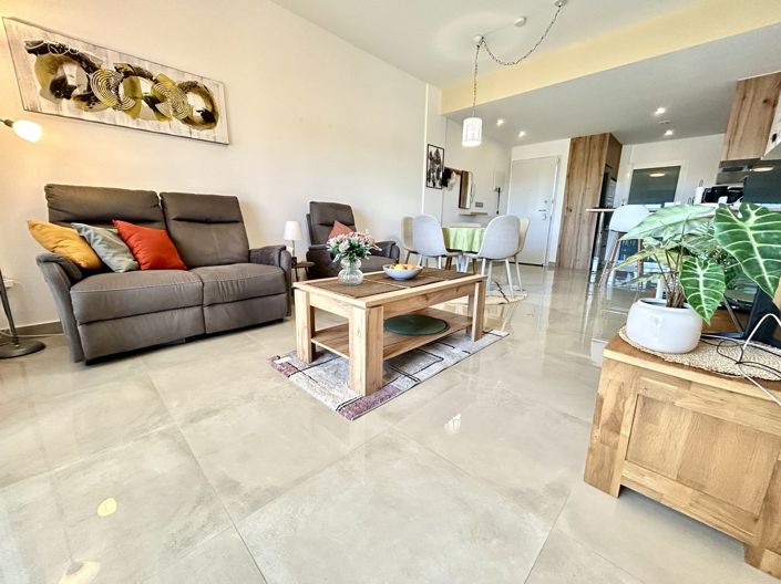 Image No.8-2 Bed Apartment for sale