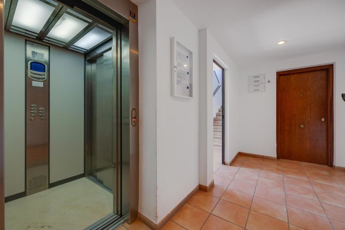Image No.30-2 Bed Apartment for sale