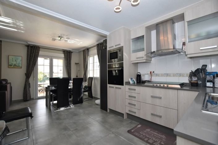 Image No.5-3 Bed Villa for sale