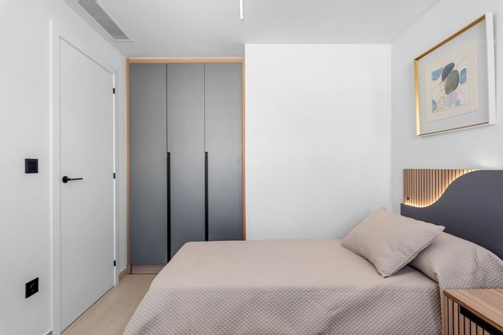 Image No.30-3 Bed Apartment for sale