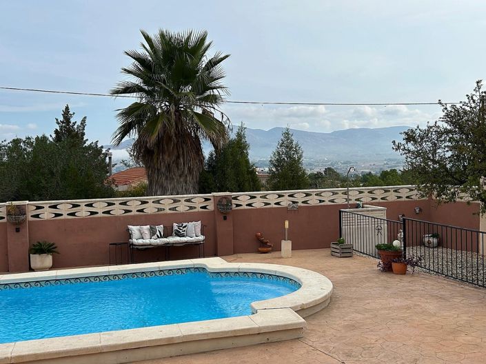 Image No.6-5 Bed Villa for sale