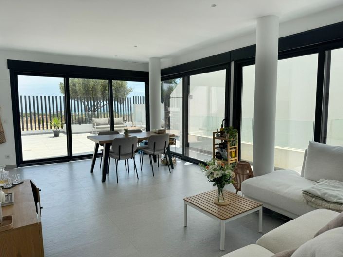 Image No.3-Villa de 4 chambres à vendre à Guardamar del Segura