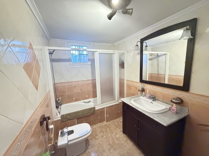 Image No.30-4 Bed Villa for sale