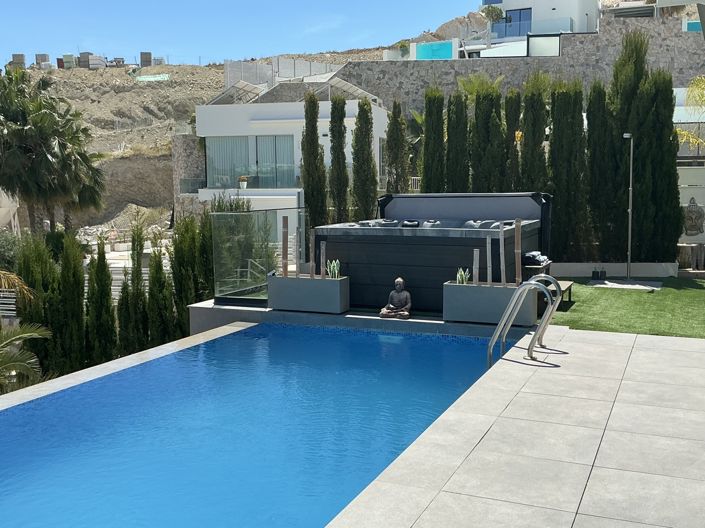 Image No.30-3 Bed Villa for sale